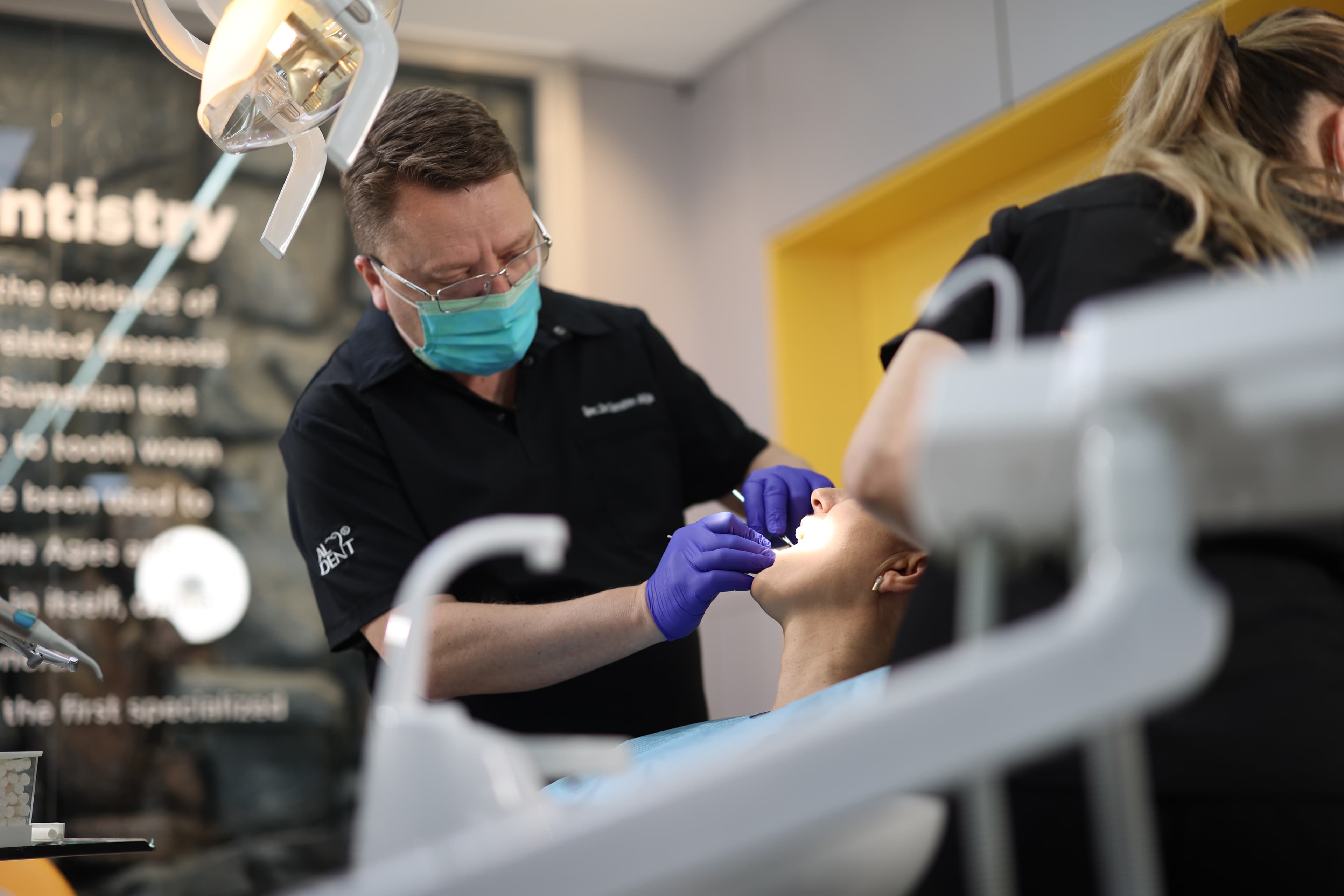 Dental clinic preview